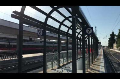 Lecce, in stazione aperto il sottopasso per i binari 6 e 7