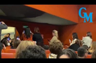 Bari, applausi per Pierfrancesco Favino in sala al Multicinema Galleria
