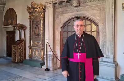 Morte Papa Francesco, il messaggio di monsignor Giuseppe Satriano: «Ci ha insegnato ad accogliere la vita come un dono»