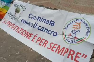 Foggia, in centinaia alla camminata contro il cancro 