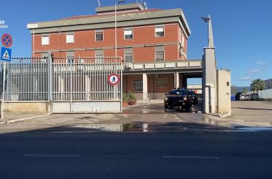 Torremaggiore, entrano in una pala eolica e rubano batteria e pannello fotovoltaico: arrestati in tre