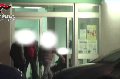 Campi, medico assenteista lasciava l'ospedale per andare nel suo hotel: sospeso