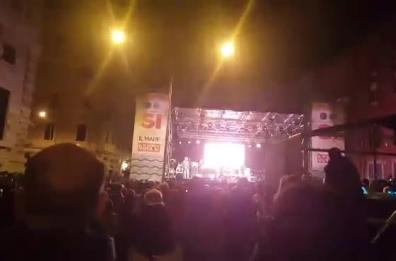 Trivelle, maxi show a Bari per il sì