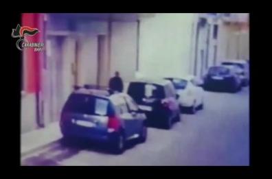 Acquaviva, ladro entra in casa e porta via a braccio tv da 50 pollici