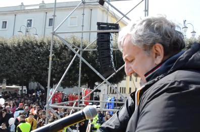Marcia Libera, Emiliano a Brindisi «Approvata legge pugliese sulla legalità»