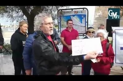 No Tap strappano schede elettorali: «Non voterò più»