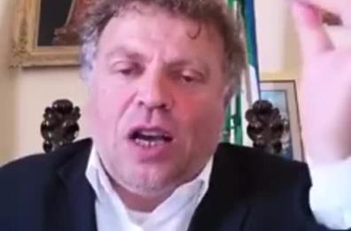 Lucera, lo sfogo in dialetto del sindaco sul nuovo Dpcm. "Mo' ve ne andate al creatore"