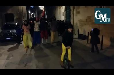 Lecce scende in piazza contro il decreto sicurezza e immigrazione: il video