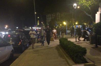 Fase 2 a Bari, nonostante il Covid la movida non si ferma: ressa in centro. Multe da 400 euro