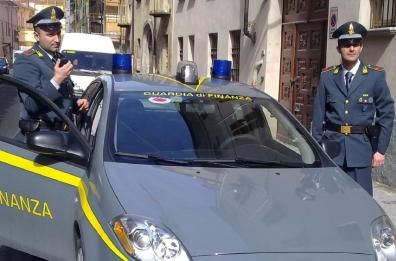 S. Severo, 33mila litri di alcool di contrabbando sequestrati in 2 opifici abusivi (VD)