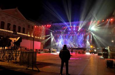 Concertone, è già spettacolo
oggi le prove generali a Bari