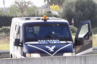 Assalto a portavalori 
sparati colpi fucile