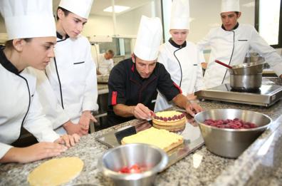 L'alberghiero
«sfornerà»
anche pasticceri