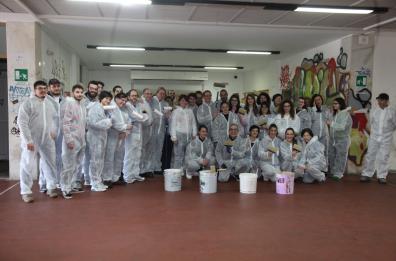 «Diamoci una mano di bianco»
 prof e studenti tinteggiano 
 la sede dell'Ateneo di Lecce