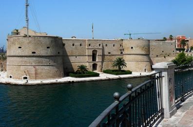 Taranto, causa Covid calo visite al Castello Aragonese: - 80% nel 2020