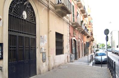 Bari, cade intonaco
in scuola elementare