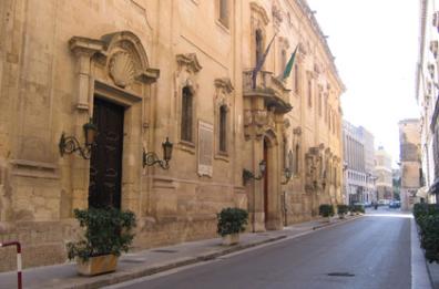 Lecce: aumentano gli «stipendi» per il sindaco e gli assessori