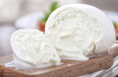 La mozzarella maestà italiana