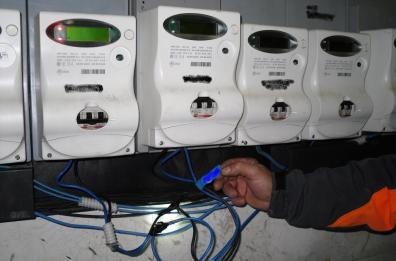 Lavello, ruba energia elettrica
per anni: arrestato un 24enne