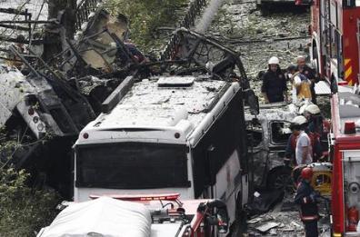 Turchia, bomba a Istanbul
 numero morti sale a 11 