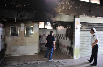 Fiamme in box macelleria 