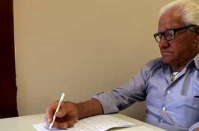Nonno scolaretto, a 81 anni
fa l'esame di terza media