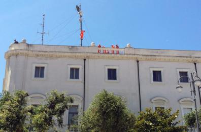 Brindisi, protesta dipendenti partecipata