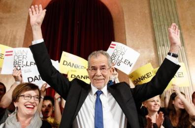 Austria, annullate le presidenziali
ora «spera» l'estrema destra