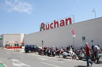 Ampliamento di Auchan
i sospetti e le polemiche
