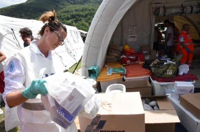 Due ospedali da campo
e tendopoli per 500 persone