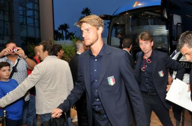 Bari,arrivati gli Azzurri: foto e autografi in hotel