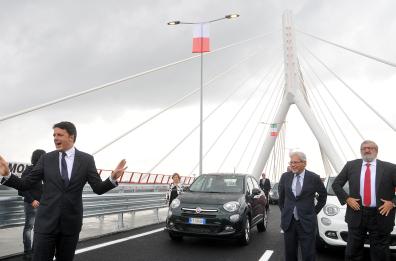 Ponte inaugurato e aperto al traffico