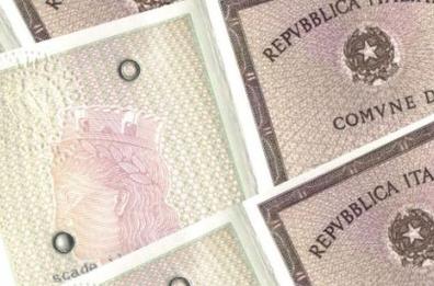 Bari, truffa carte di identità
sospesi dipendenti comunali