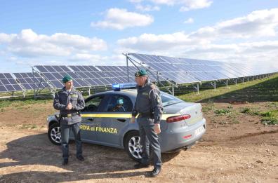 Maxievasione con fotovoltaico
nascosti ricavi per 160 milioni