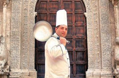 Ha studiato da perito elettronico
ma è diventato un ottimo chef
