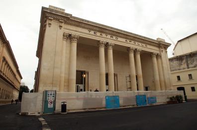 Teatro Apollo di Lecce
«Fusione con il Petruzzelli»