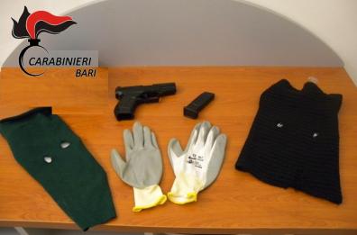Turi, arrestati rapinatori
prima del colpo in discount