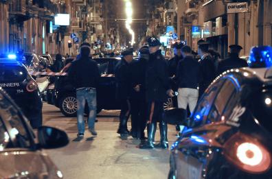 Sparatoria al rione Libertà a Bari: grave 47enne