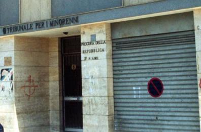 Pestaggio a scuola: «Mio figlio
da anni è vittima di bullismo»
