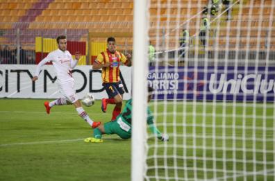 Lecce-Foggia, mezzo sorriso
per due. Juve Stabia in testa