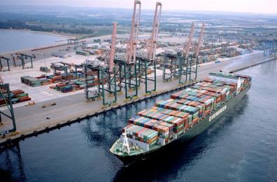 Attacco hacker filorusso contro trasporti e banche, colpito anche il porto di Taranto