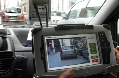Street control, a Lecce
«frutta» 100mila € al mese