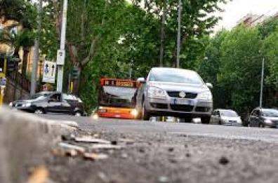 Ragazzino investito
caccia a pirata della strada