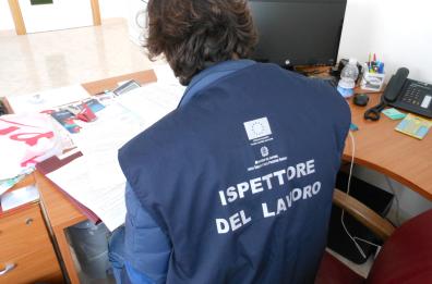 Lavoro nero, sospese 7 aziende agricole su 14 nella Bat
