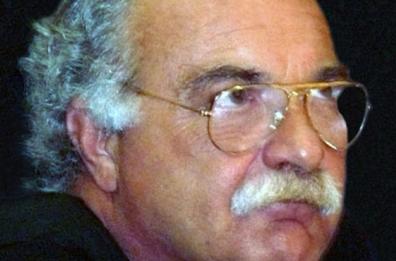 Polignano, mostra «Fiat lux» di Miki Carone