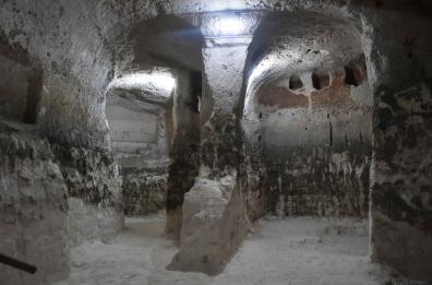 La città degli ipogei
«snobba» la rete
delle città sotterranee