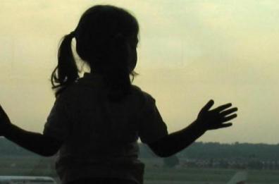Abusi sui bimbi  in un asilo milanese, arrestato  maestro di religione di Bari