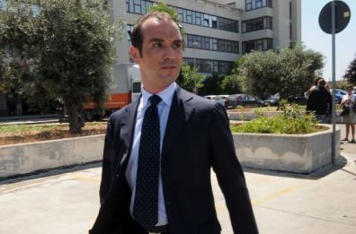 Per Gianpi Tarantini
resto pena ai servizi sociali