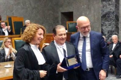50 anni di avvocatura
premiate 15 «toghe d'oro»