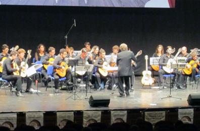 Bari, Orchestra di chitarre De Falla